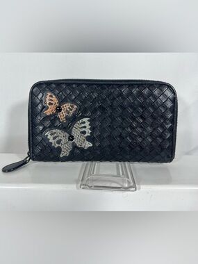 1177: Bottega Veneta Intrecciato Leather Zip Wallet Butterfly Appliqué Black